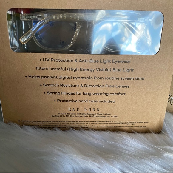 Rae Dunn Blue Light Blocking Reading Glasses - Picture 6 of 6
